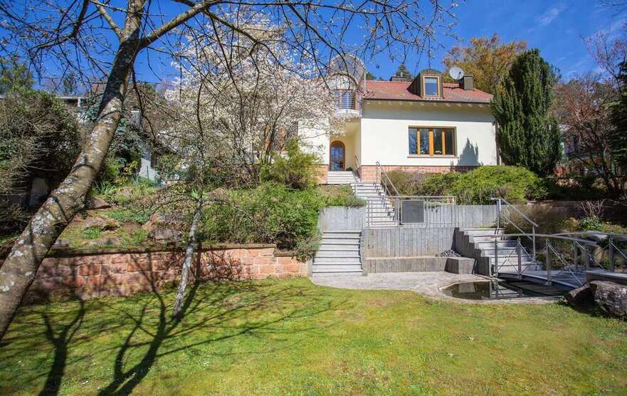 Haus zum Kaufen in Kaiserslautern 590.000 € 191.32 m²
