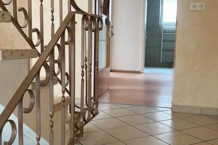 Wohnung Kaiserslautern Einsiedlerhof - 3 Zimmer, 85 m&sup2;, 850&euro; | Angebot:26425898