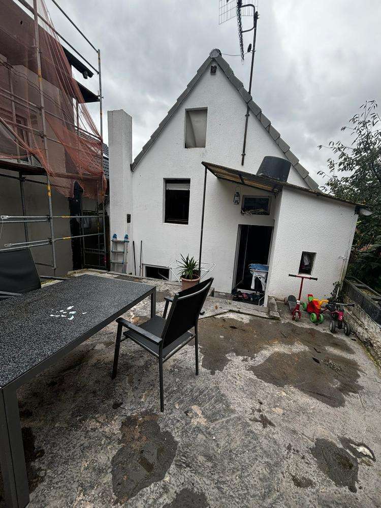 Haus zum Kaufen in Contwig 135.000 € 110 m²