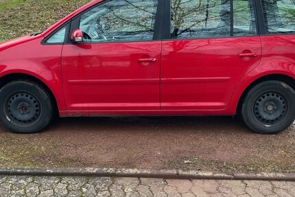 VW Touran 194.000 km 2.800 &euro; Nanzdietschweiler 66909