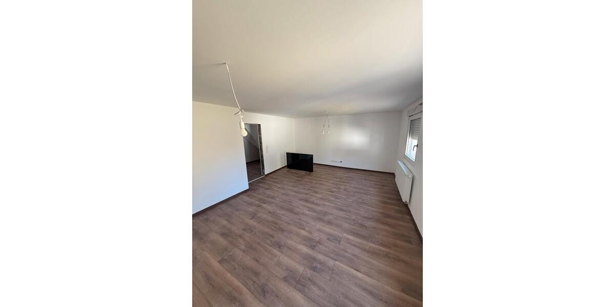 Mehrfamilienhaus, Wohnhaus Bad Dürkheim - 8 Zimmer, 170 m&sup2;, 300.000&euro; | Angebot:26962758