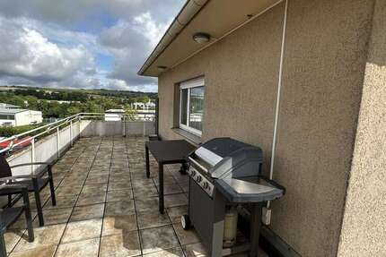 Wohnung zum Mieten in Kaiserslautern 1.200 € 102 m² 3 zimmer