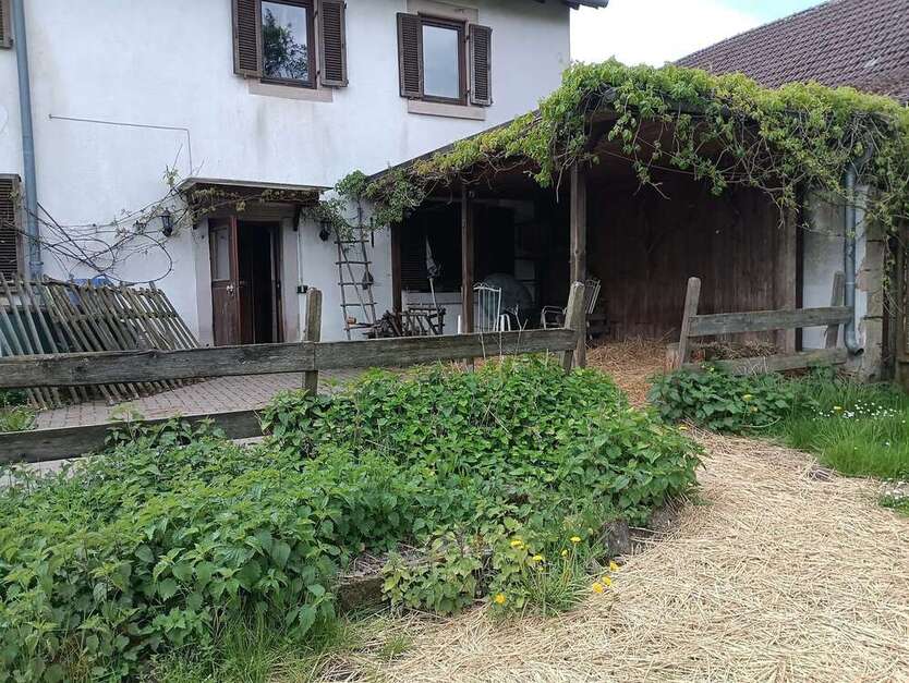 Haus zum Kaufen in Kirrweiler 159.000 € 160 m²