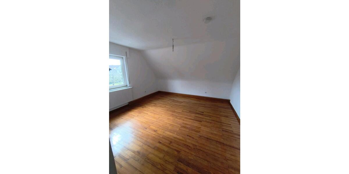 Dachgeschoßwohnung Gerbach - 3.5 Zimmer, 70 m&sup2;, 730&euro; | Angebot:26562643
