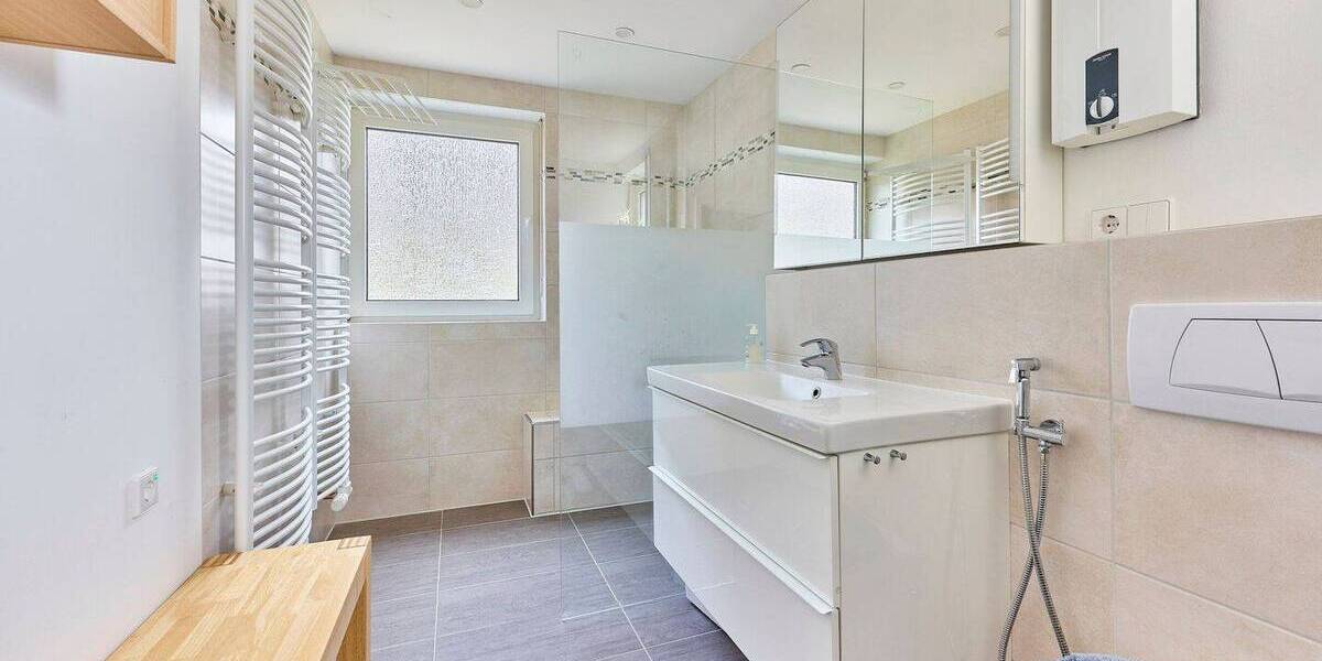 Mehrfamilienhaus, Wohnhaus Kaiserslautern Dansenberg - 9 Zimmer, 231 m&sup2;, 545.000&euro; | Angebot:26189977