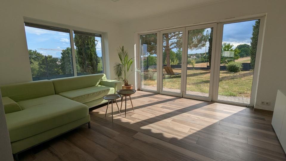 Wunderschönes Einfamilienhaus mit großem Garten in Feldrandlage