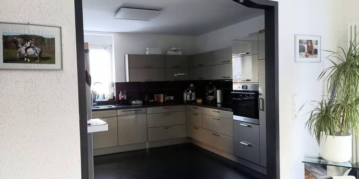 TOP Wohnhaus mit Balkon, Terrasse, Garten, Garage und ca. 40 m² Ausbaupotenzial im Dachstudio, in Rodalben (Pirmasens) 4 zimmer