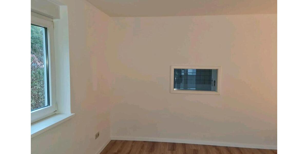 Etagenwohnung Kaiserslautern Engelshof - 2 Zimmer, 87 m&sup2;, 1.200&euro; | Angebot:26699966