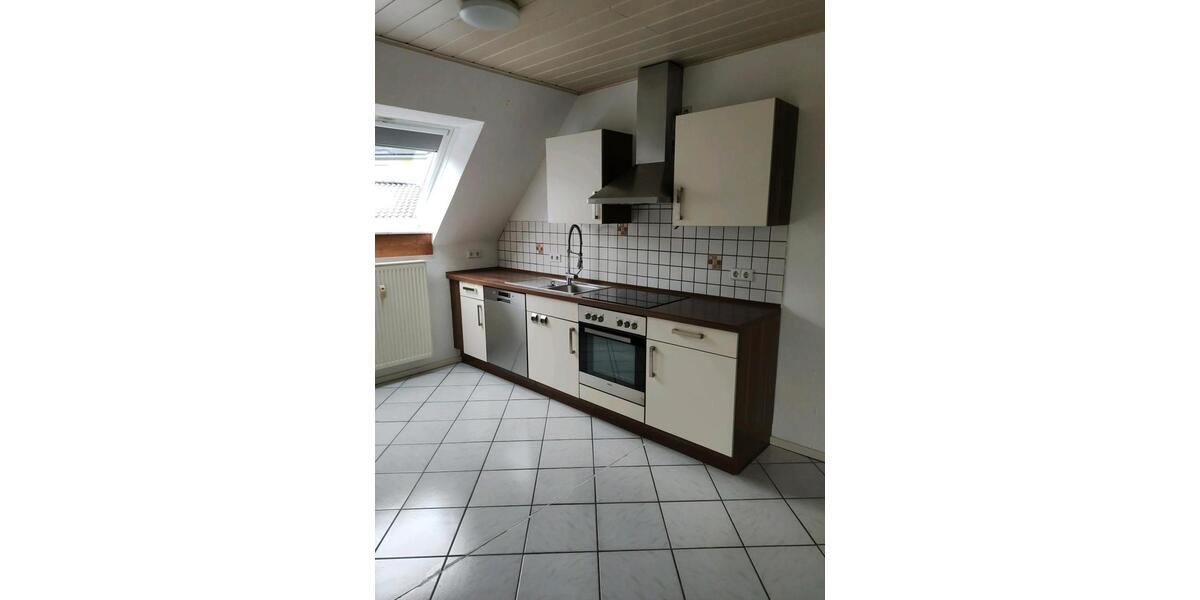 Dachgeschoßwohnung Krickenbach - 4 Zimmer, 108 m&sup2;, 1.400&euro; | Angebot:24826725