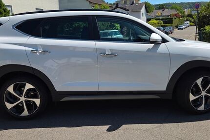 Hyundai TUCSON 85.000 km 14.900 &euro; Kaiserslautern 67663