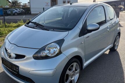 Toyota Aygo (X) 111.000 km 3.500 &euro; Bad Dürkheim 67098