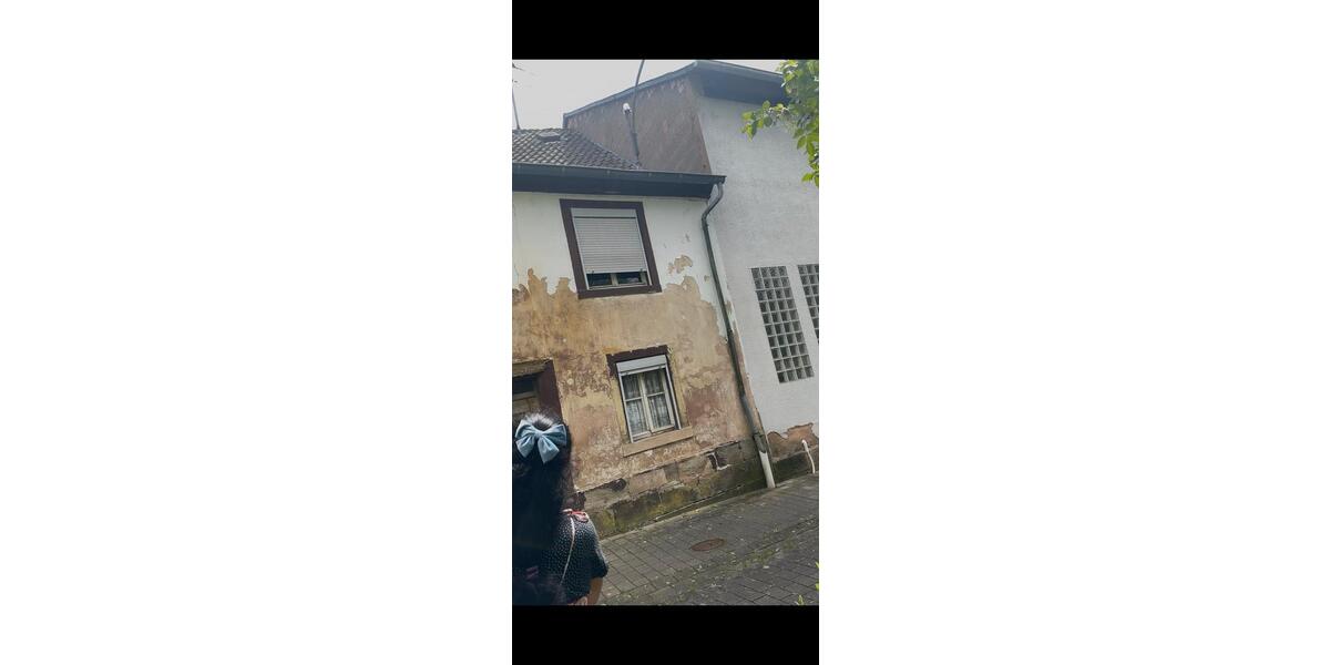 Reihenhaus Rammelsbach - 9 Zimmer, 190 m&sup2;, 25.000&euro; | Angebot:27118206