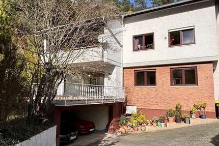 Haus zum Kaufen in Kaiserslautern 598.000 € 441.21 m² 14 zimmer