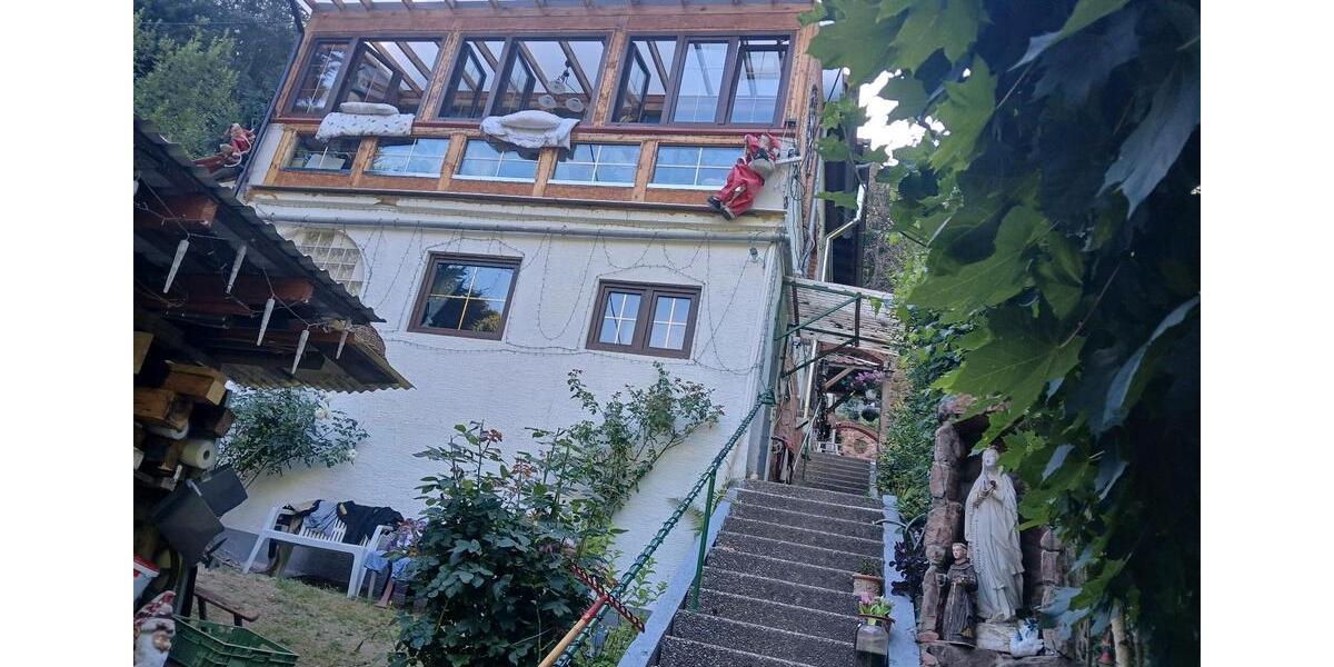 Einfamilienhaus Bad Dürkheim - 5 Zimmer, 150 m&sup2;, 450.000&euro; | Angebot:27071052