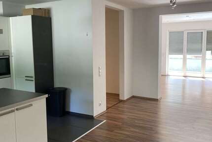 Wohnung Kaiserslautern - 4 Zimmer, 163 m&sup2;, 1.600&euro; | Angebot:26359733