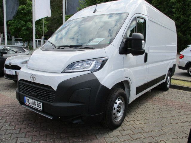 Proace Max