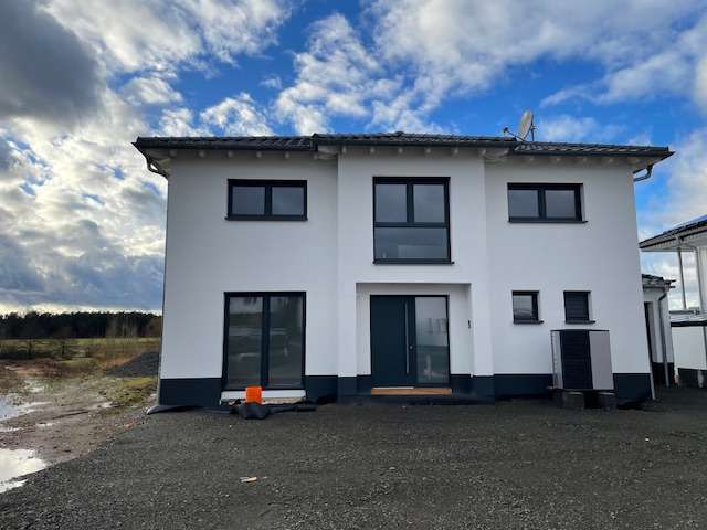 Haus zum Kaufen in Bruchmühlbach-Miesau 779.000 € 229 m²
