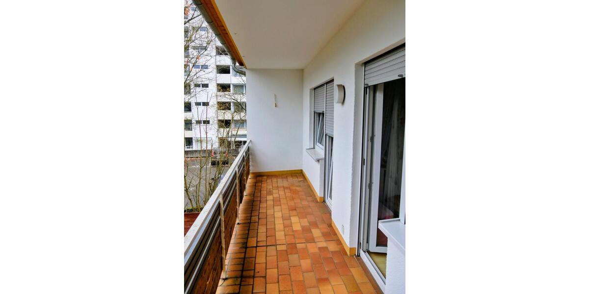 Reihenhaus Kaiserslautern Bahnheim - 4.5 Zimmer, 144 m&sup2;, 1.700&euro; | Angebot:24775540