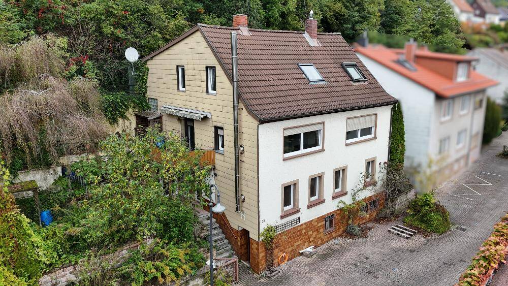 Mehrfamilienhaus, Wohnhaus Waldfischbach - 7 Zimmer, 130 m&sup2;, 119.000&euro; | Angebot:25998505