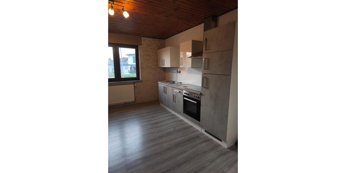 Mehrfamilienhaus, Wohnhaus Höheinöd - 6 Zimmer, 193 m&sup2;, 199.000&euro; | Angebot:26884033