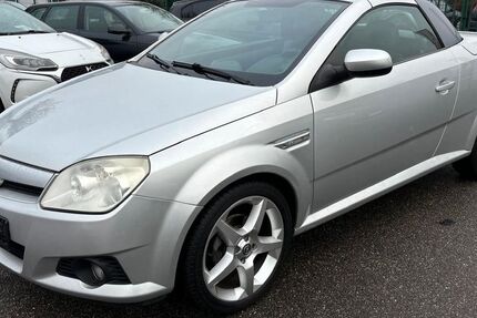 Opel Tigra 177.959 km 2.390 &euro; Kaiserslautern 67657