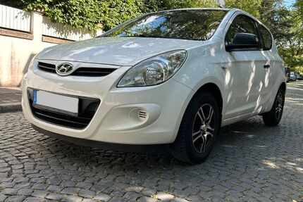 Hyundai i20 198.000 km 2.200 &euro; Kaiserslautern 67663