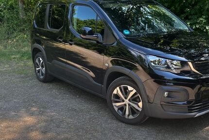 Peugeot Rifter 142.000 km 12.700 &euro; Bruchmühlbach-Miesau 66892