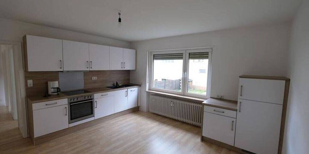 Balkon: helle großzügige 3-Zimmer+Wohnküche+Bad+GästeToilette, keine Schrägen,zentral 3 zimmer