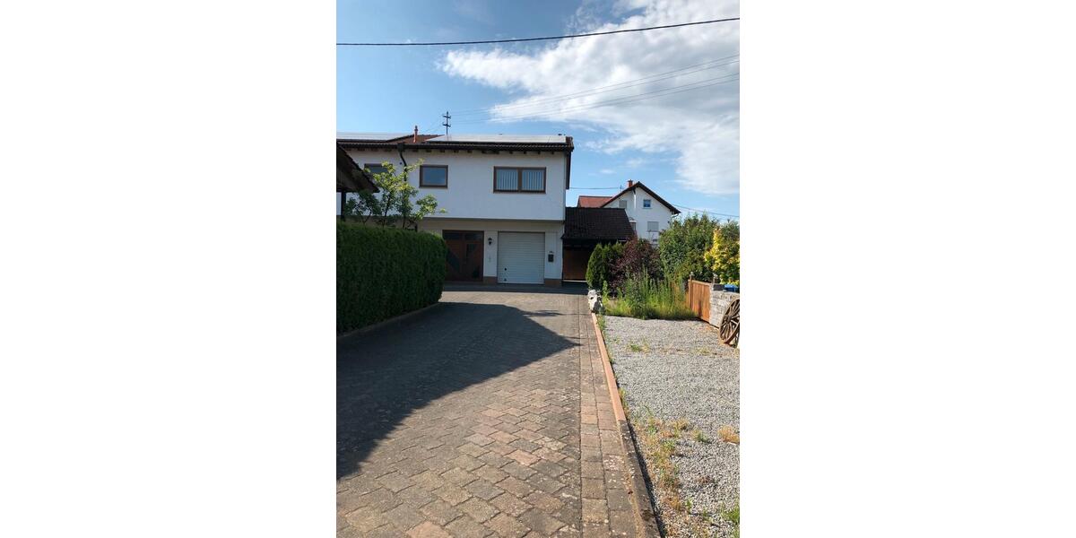Einfamilienhaus Mehlingen - 5.5 Zimmer, 185 m&sup2;, 1.300&euro; | Angebot:27692043