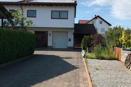 Haus Mehlingen - 5.5 Zimmer, 185 m&sup2;, 1.300&euro; | Angebot:27692043
