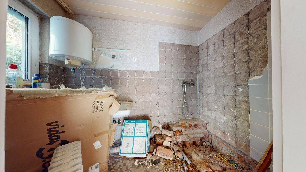 Mehrfamilienhaus, Wohnhaus Waldfischbach - 7 Zimmer, 130 m&sup2;, 119.000&euro; | Angebot:25998505