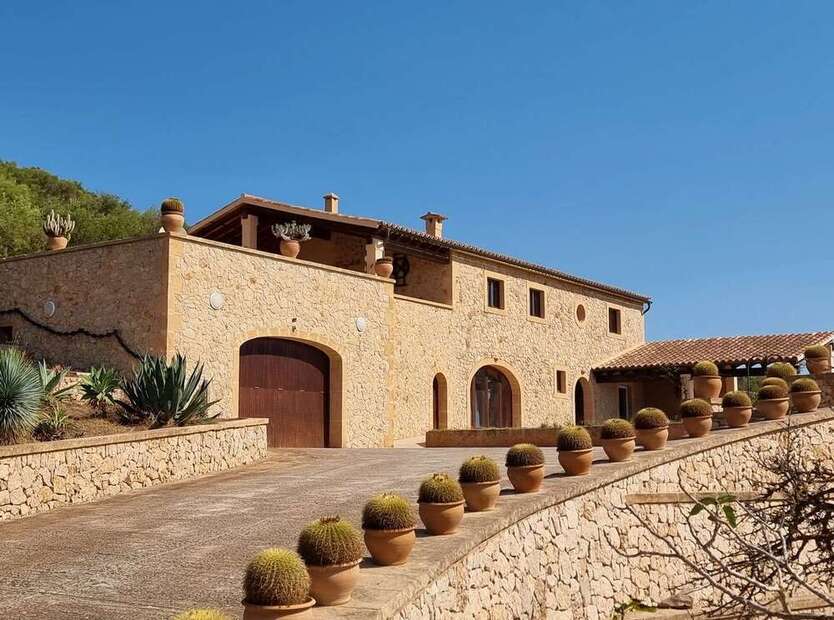 Haus zum Kaufen in Son Carrio 1.850.000 € 160 m²