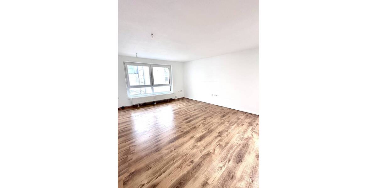 Gewerbeobjekt Kaiserslautern Innenstadt - 4 Zimmer, 1.220&euro; | Angebot:23960102