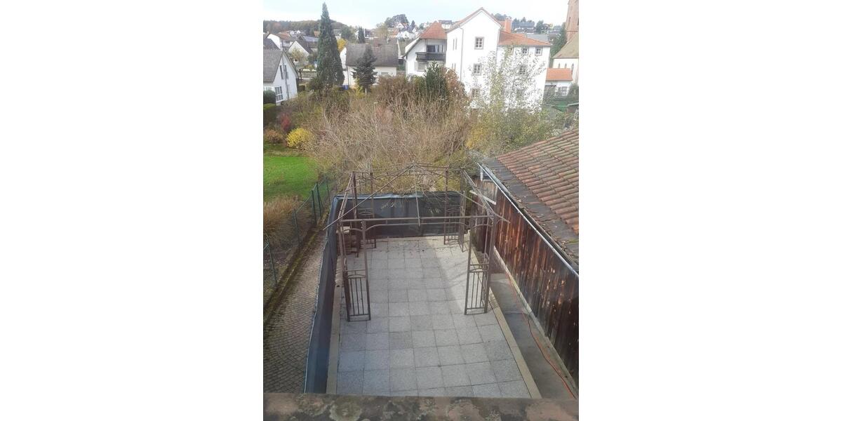 Einfamilienhaus Hochspeyer - 8 Zimmer, 194 m&sup2;, 289.000&euro; | Angebot:25720854