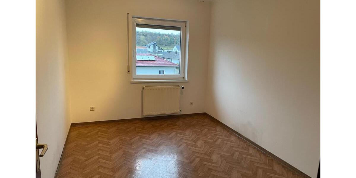 Etagenwohnung Eisenberg (Pfalz) - 2 Zimmer, 64 m&sup2;, 650&euro; | Angebot:26476594