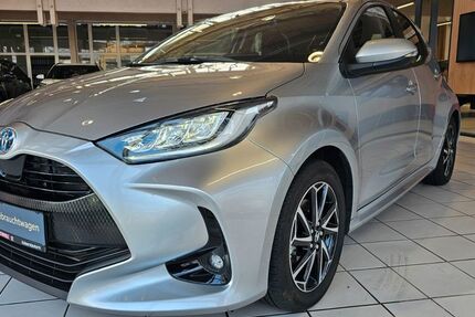 Toyota Yaris 15.252 km 19.430 &euro; Kaiserslautern 67661