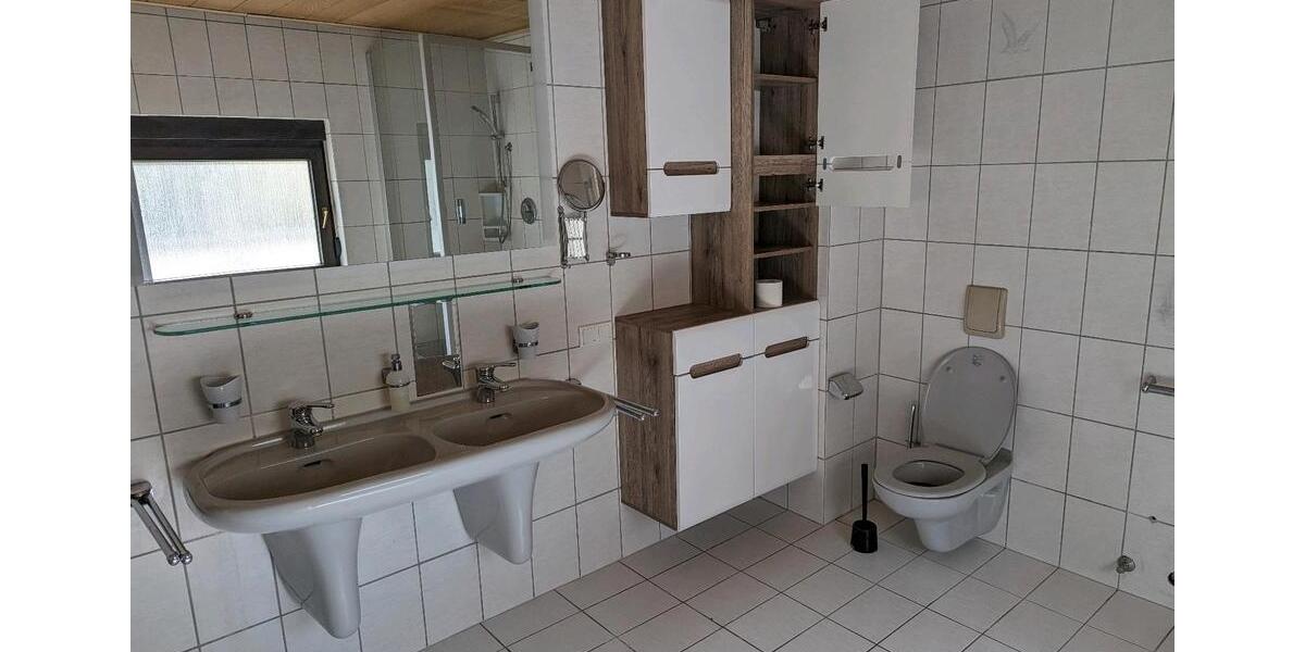 Einfamilienhaus Queidersbach - 6 Zimmer, 136 m&sup2;, 1.400&euro; | Angebot:24755428