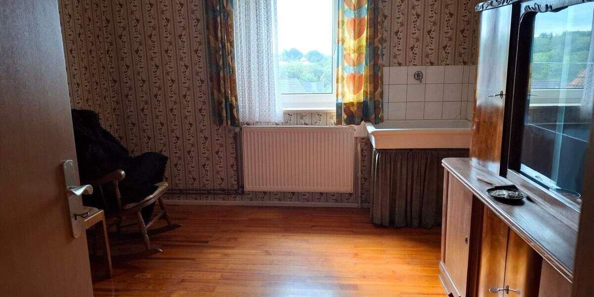 Mehrfamilienhaus, Wohnhaus Kaiserslautern Innenstadt - 6 Zimmer, 215.000&euro; | Angebot:26028129