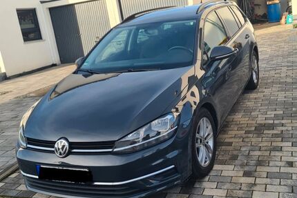 VW Golf 206.000 km 8.100 &euro; Neustadt Weinstraße 67433