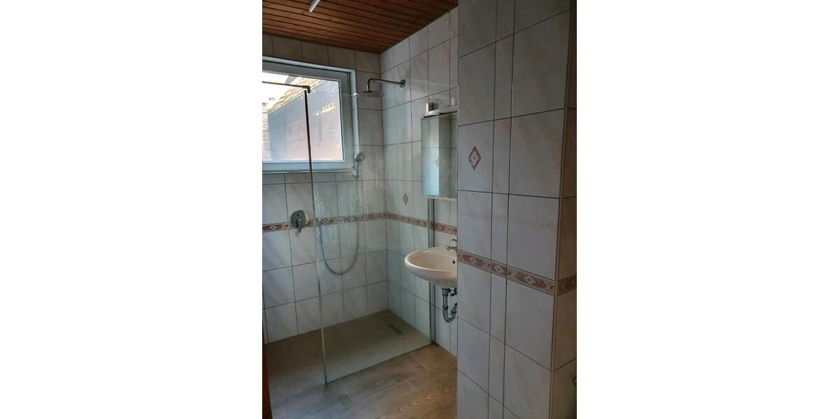 Einfamilienhaus Queidersbach - 7 Zimmer, 183 m&sup2;, 205.000&euro; | Angebot:26534822