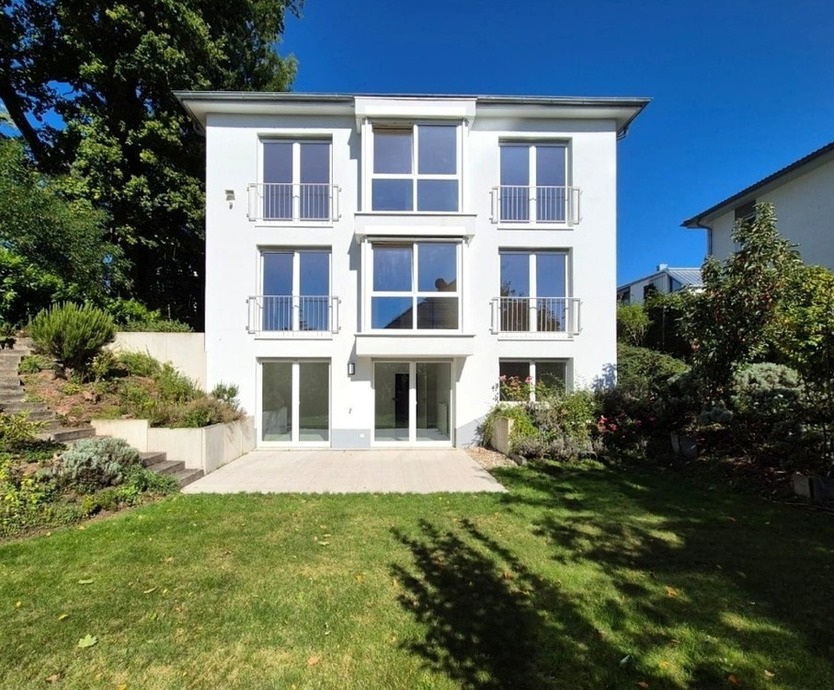 Exklusive Stadtvilla am Kaiserberg in Bestlage mit Panoramablick – Energieeffizienzklasse A 7 zimmer