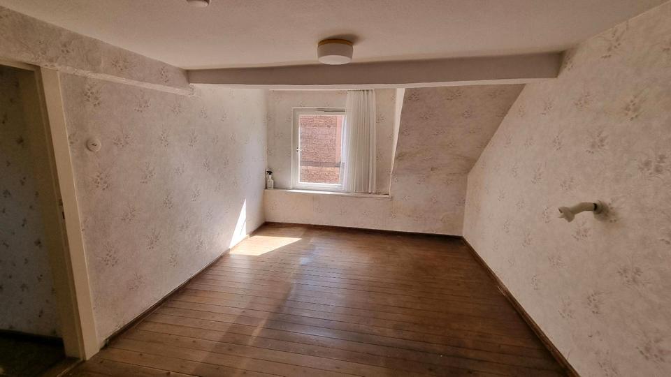 Reihenhaus Lambrecht (Pfalz) - 4.5 Zimmer, 100 m&sup2;, 80.000&euro; | Angebot:26640928