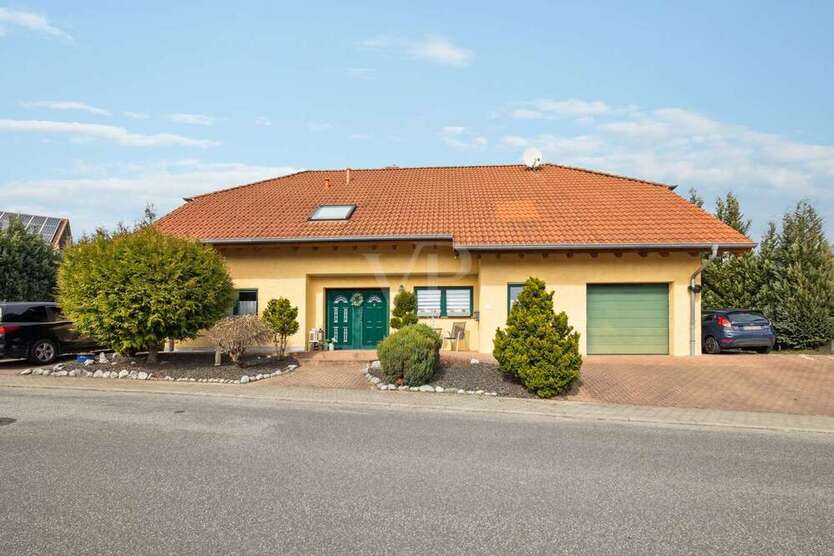 Haus zum Kaufen in Queidersbach 690.000 € 320 m²
