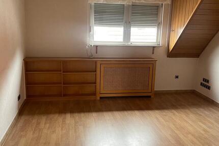 Dachgeschoßwohnung in zentraler Lage