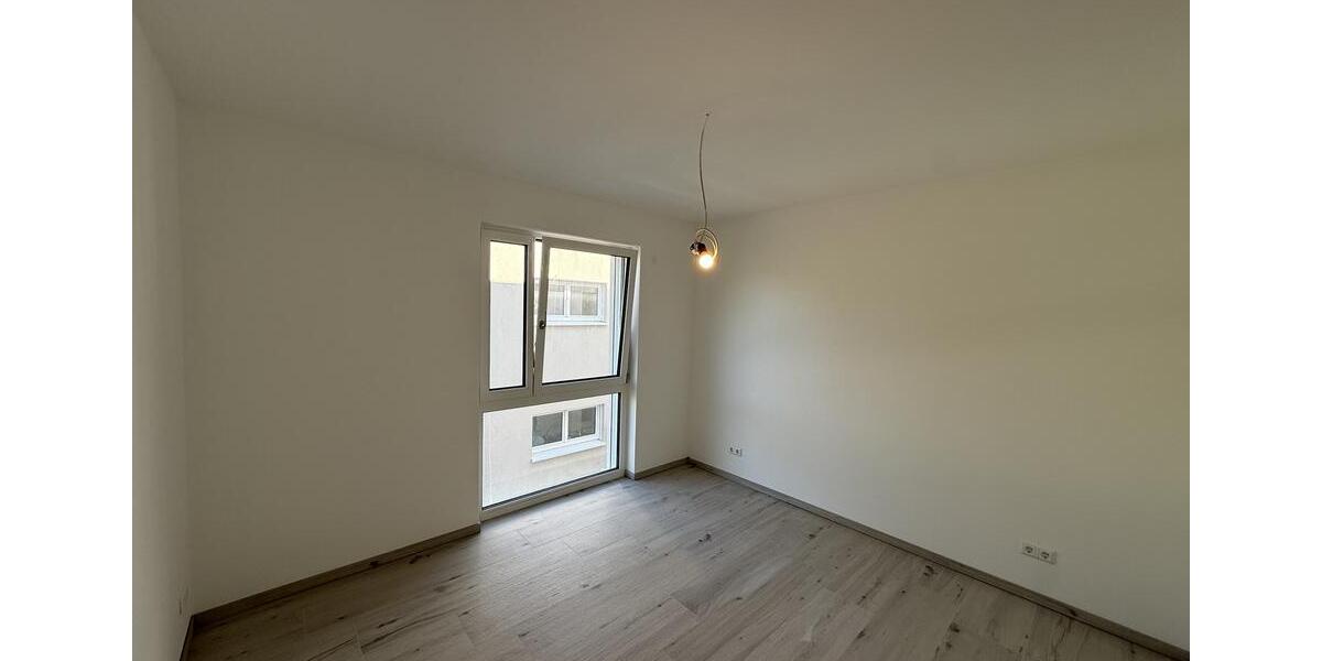 Etagenwohnung Neustadt an der Weinstraße Diedesfeld - 4 Zimmer, 142 m&sup2;, 2.273&euro; | Angebot:26101950