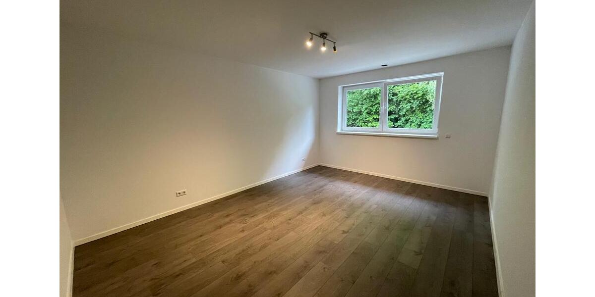 Doppelhaushälfte Kaiserslautern - 4 Zimmer, 166 m&sup2;, 2.000&euro; | Angebot:26609449