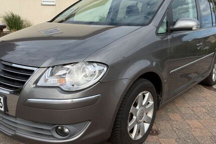 VW Touran 251.000 km 3.900 &euro; Mehlbach 67735