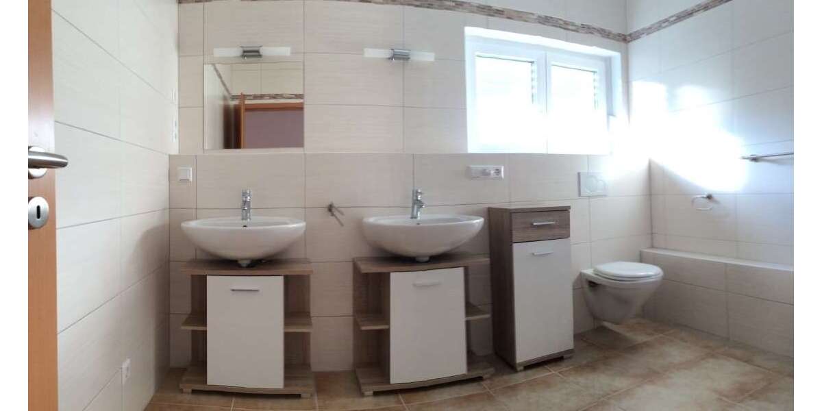 Hochwertiges Einfamilienhaus mit viel Grundstück in ruhiger Seitenstraße - Einfamilienhaus Ramstein-Miesenbach Miesenbach | Angebot:27536369