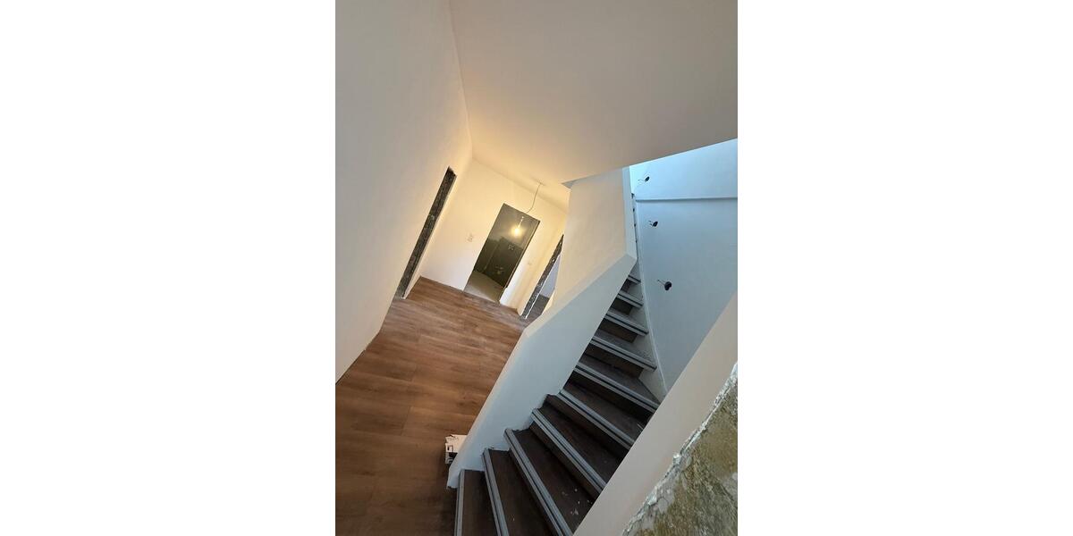 Mehrfamilienhaus, Wohnhaus Bad Dürkheim - 7 Zimmer, 170 m&sup2;, 350.000&euro; | Angebot:26610758
