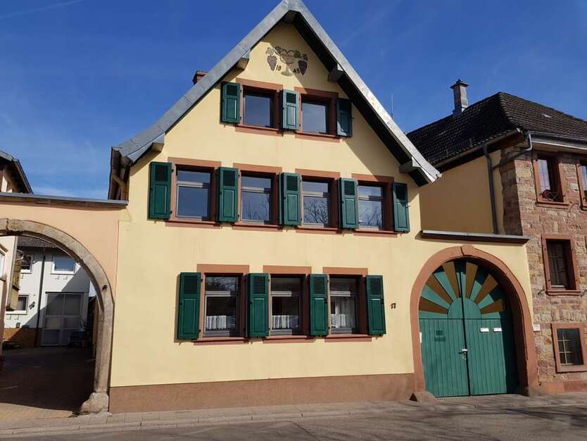 Haus zum Kaufen in Edenkoben 749.000 € 340 m²